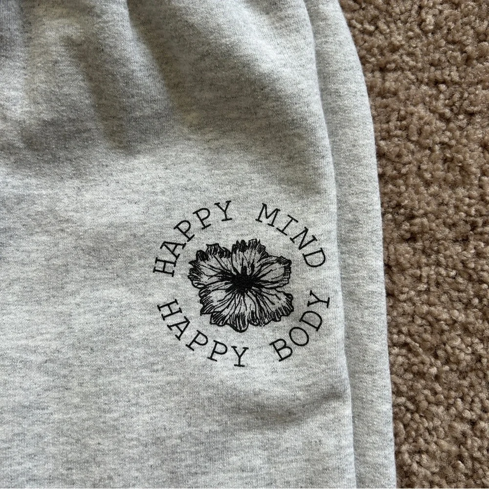 Gildan Happy Mind Happy Body Gray Jogger Sweatpants Size Large